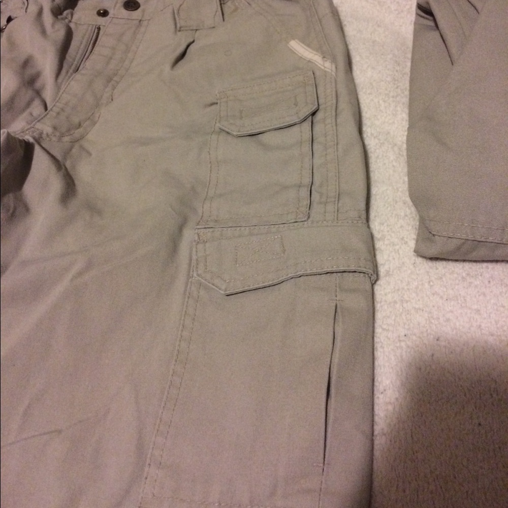 One pair of durable men's pants - Picture 2 of 8